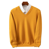 Elegancki sweter męski z dekoltem w serek