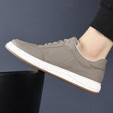 Minimalistyczne skórzane sneakersy męskie